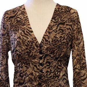 Myra animal print polyester crop top, v neck